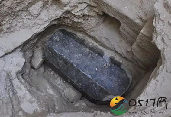 埃及现史上最大石棺 石棺里的人究竟是谁