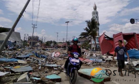 印尼海啸致420人遇难 救援还在紧张的进行中